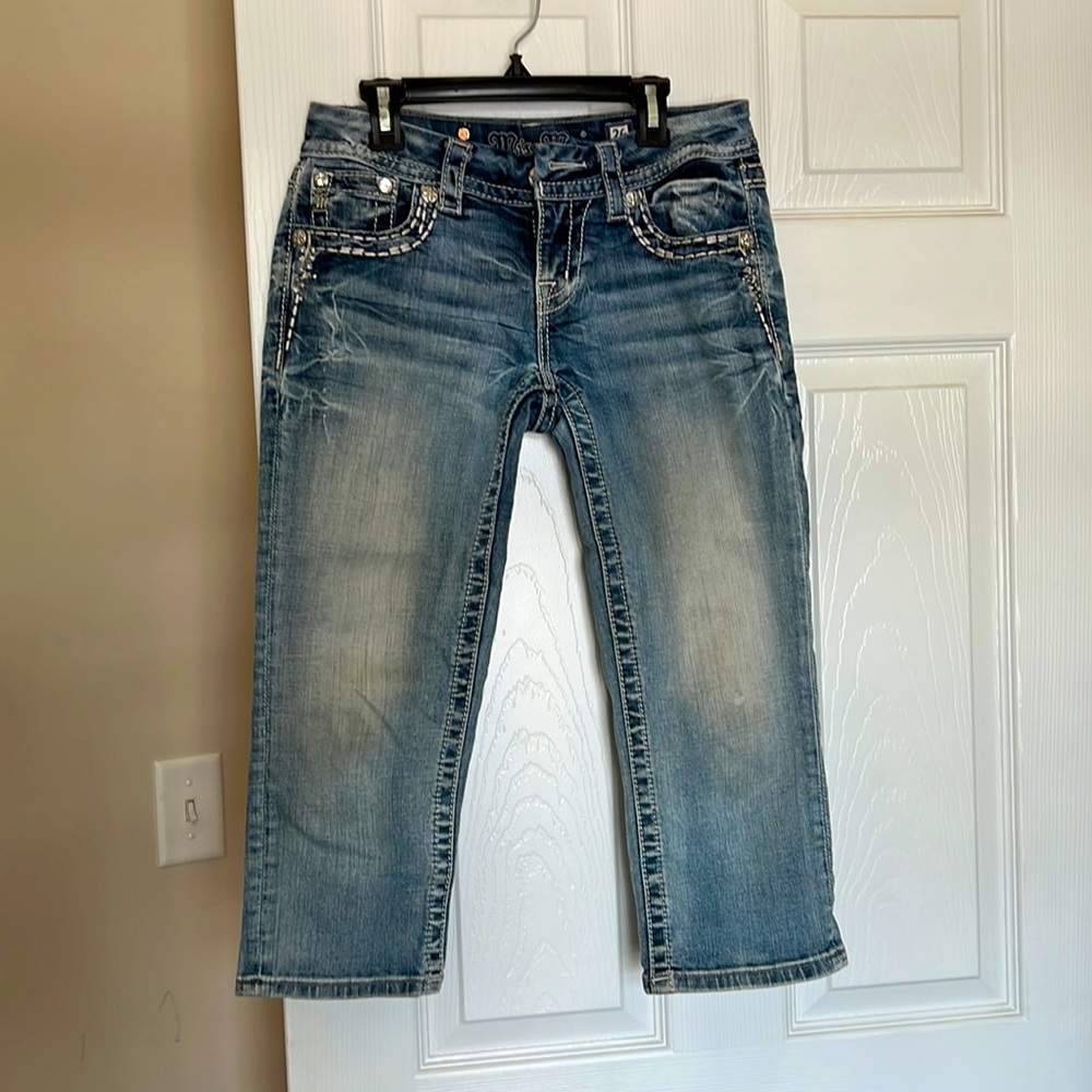 Miss Me crop jeans